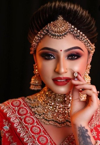 SUPER Delux Bridal Make Up